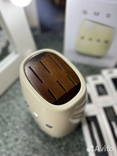 Набор ножей Smeg с подставкой