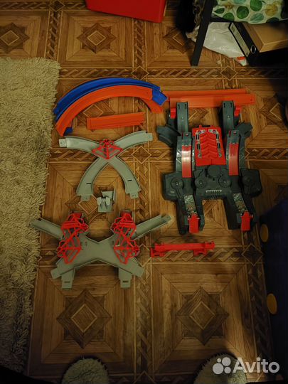 Трасса Hot Wheels Mega Loop Mayhem