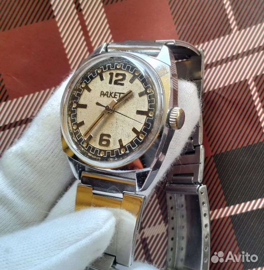 Часы Ракета антимагнитные СССР