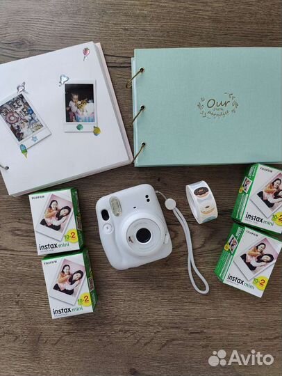 Fujifilm instax mini 11 + картриджи