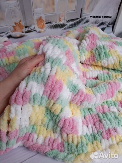 Плед вязаный детский