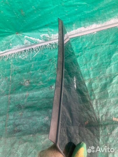 Стекло глухое левое Nissan Note E11 Енот Ноут