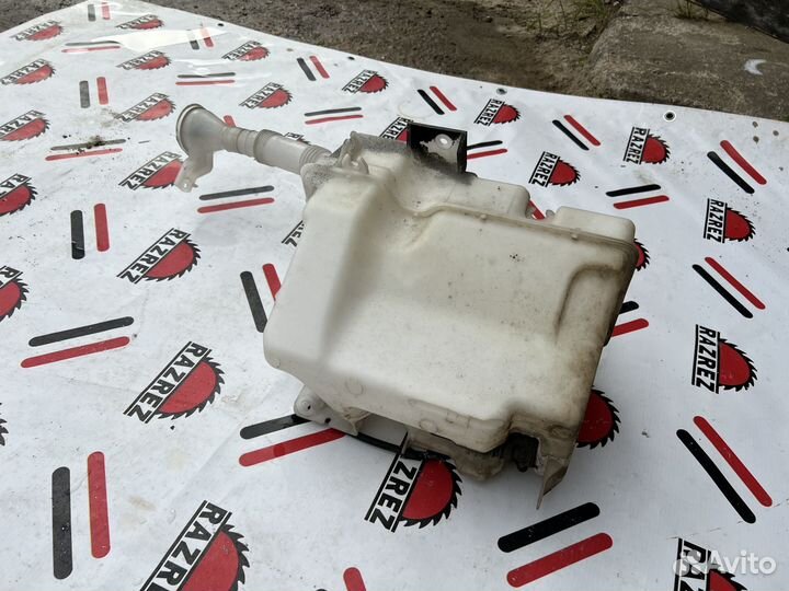 Бачок омывателя mitsubishi lancer 10