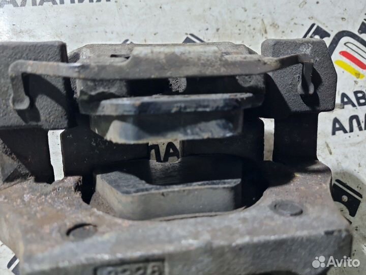 Суппорт задний правый Bmw X5 E70 N52B30 2008