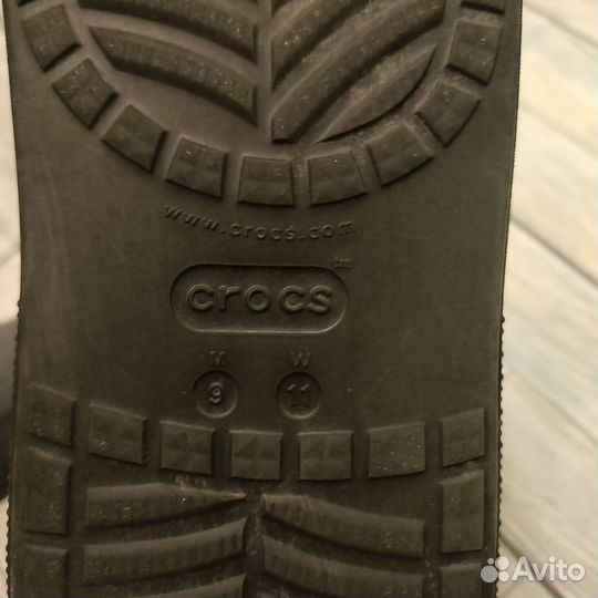 Crocs crush boots