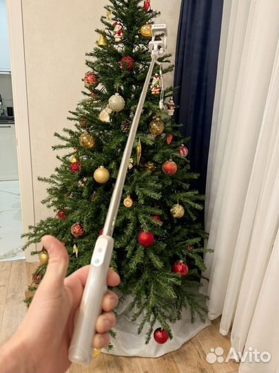 Селфи палка (монопод) со вспышкой и зарядкой