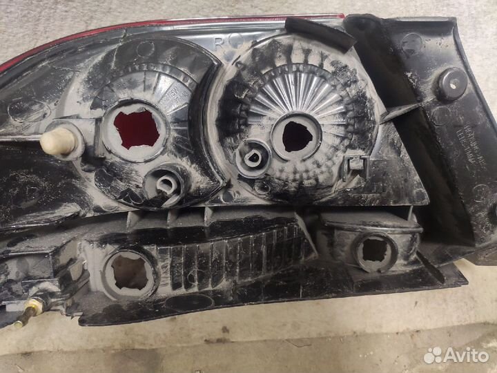 Фонарь правый Mitsubishi Lancer 9