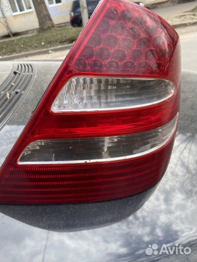 Фонарь задний mercedes w211 до рестайлинг авангард