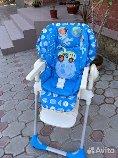 Детский стульчик для кормления