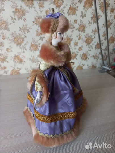 Кукла шкатулка