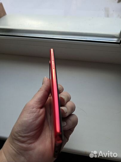 Samsung Galaxy S10, 8/128 ГБ