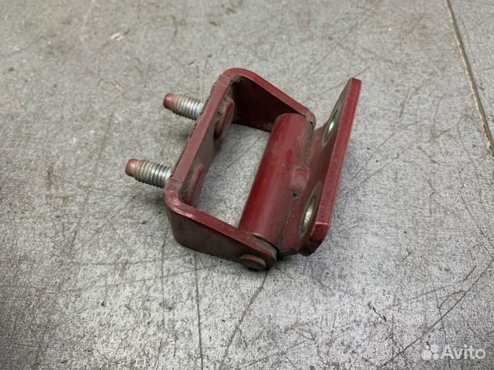 Петля крышки багажника Hyundai Matrix 1 Рестайлинг