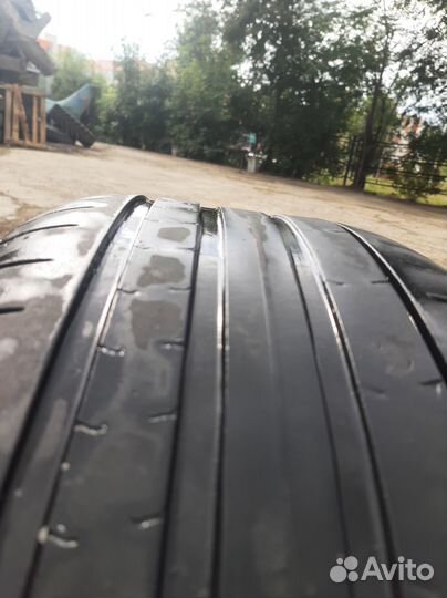 Pirelli P Zero 245/40 R20 и 275/35 R20 102Y