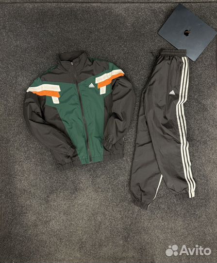 Спортивный костюм