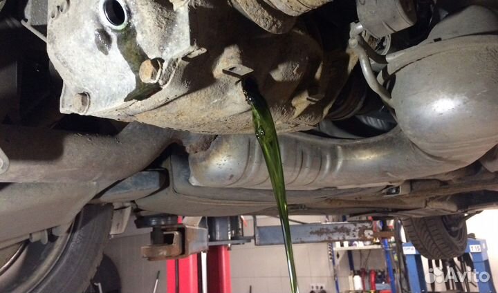 Замена масла в заднем редукторе Audi A6 V 2018-23