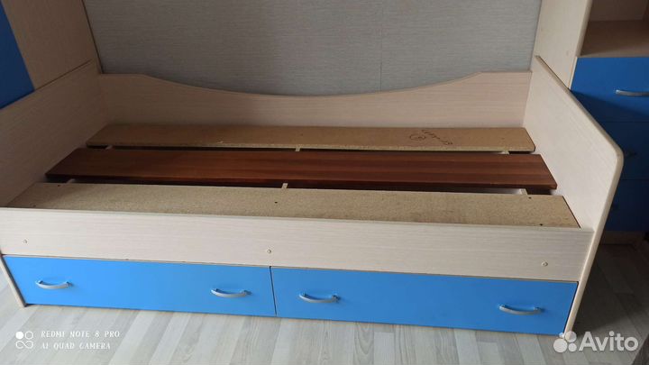 Детская стенка с кроватью