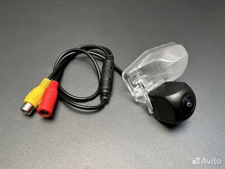 Камера заднего вида Хонда 2005+ AHD 720P