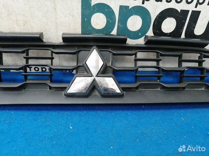 Решетка радиатора 6402A318 Mitsubishi ASX I рест