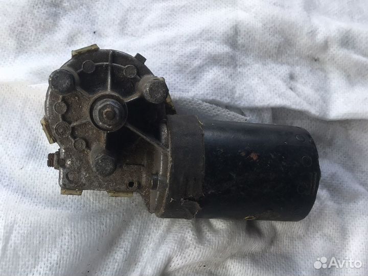 Моторчик стеклоочистителя Golf2