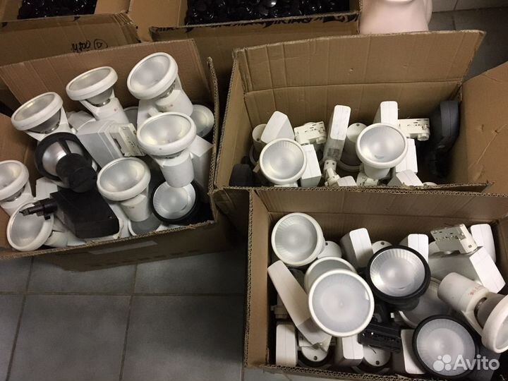 Софиты,Трековые светильники,Треки,Шинопровод