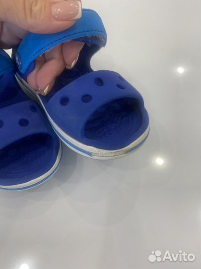 Сандали crocs c8