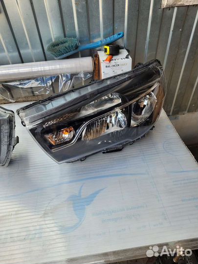 Фара правая левая vesta