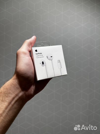 Наушники Apple EarPods Lightning
