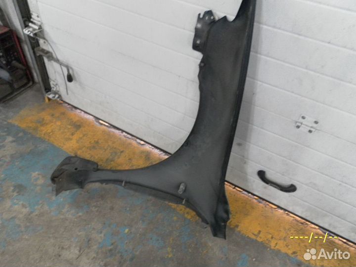 Крыло переднее правое Mazda 6 GG тёмное
