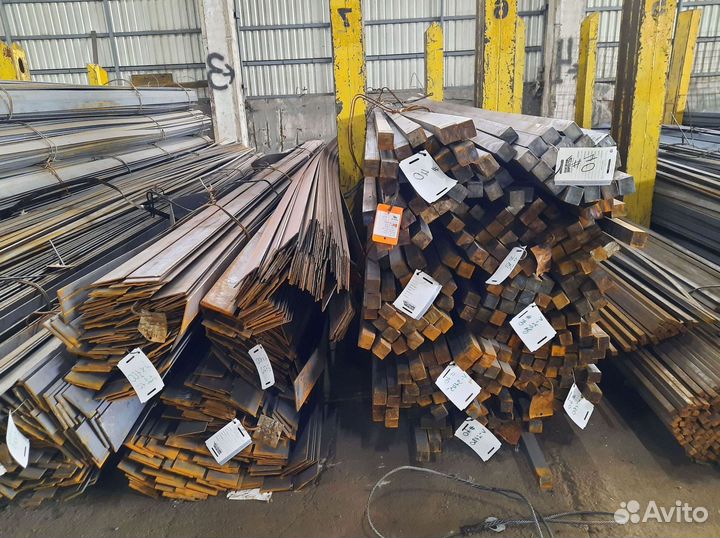 Квадрат стальной