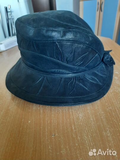 Шляпа женская кожаная