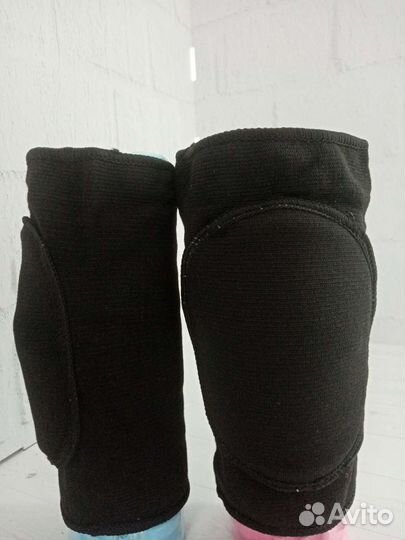 Наколенники спортивные