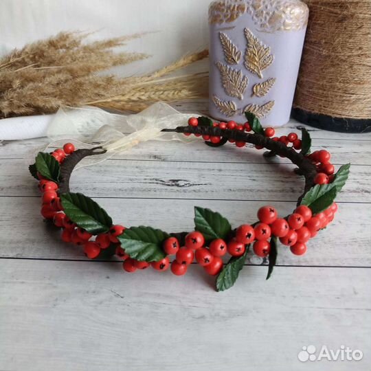 Ободок с ягодами рябины