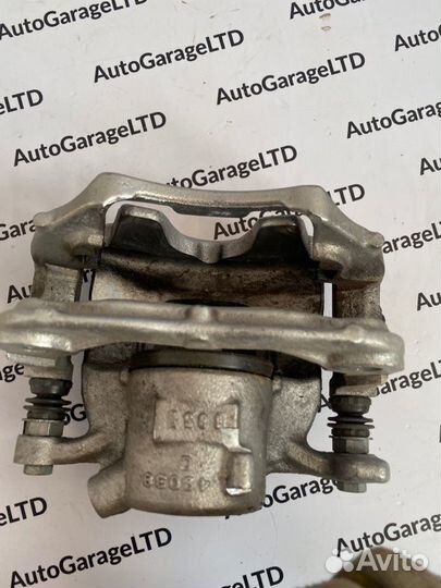 Суппорт передний правый Mini Cooper F57 2021