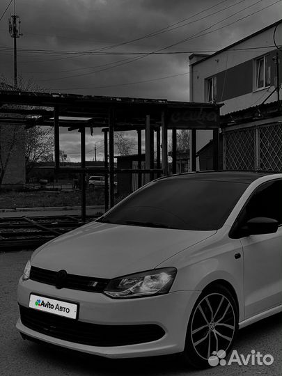 Volkswagen Polo 1.6 МТ, 2012, 140 185 км