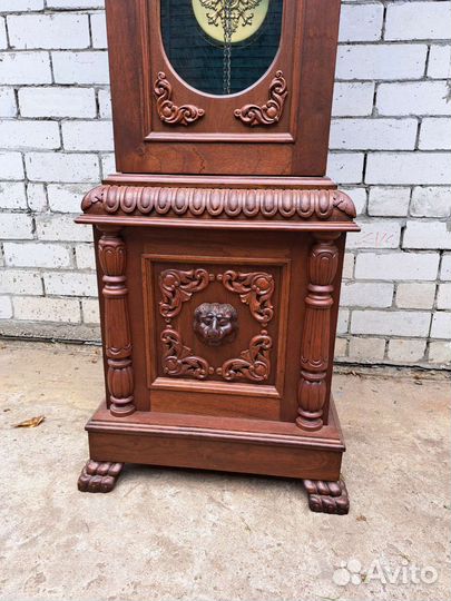 Часы напольные Густав Беккер