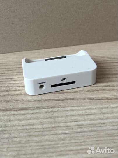 Докстанция iPhone 4/4s