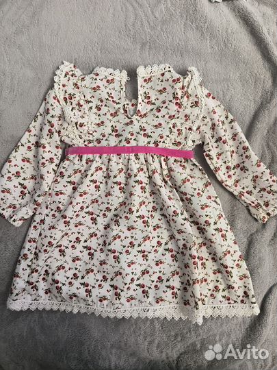 Платье для девочки новое 74 80