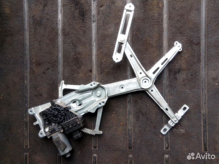 Стеклоподъемник передний правый электро Астра Г