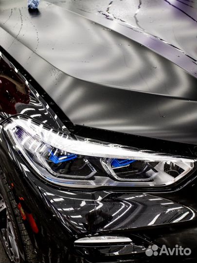 Оклейка автомобиля матовым полиуретаном