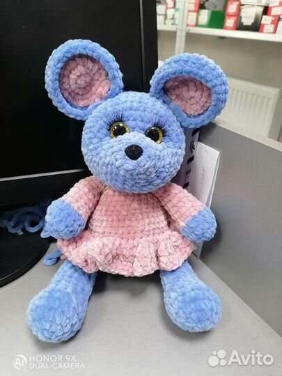 Игрушки ручной работы. Зайчики