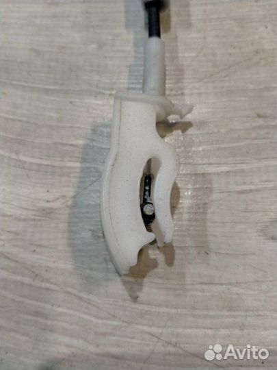 Трос замка двери задний Bmw X5 E53 M54 2006