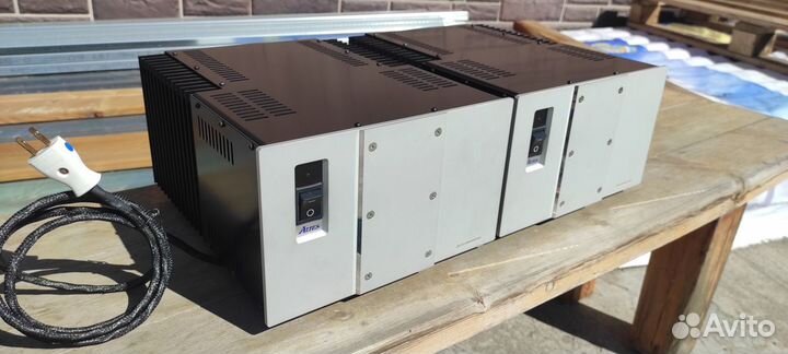 Altes LA202 Усилитель мощности - моноблоки