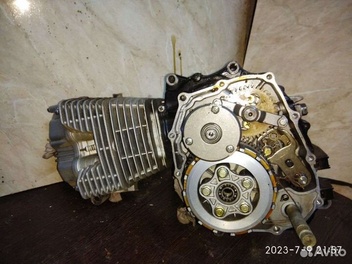 Продам двигатель (на запчасти)