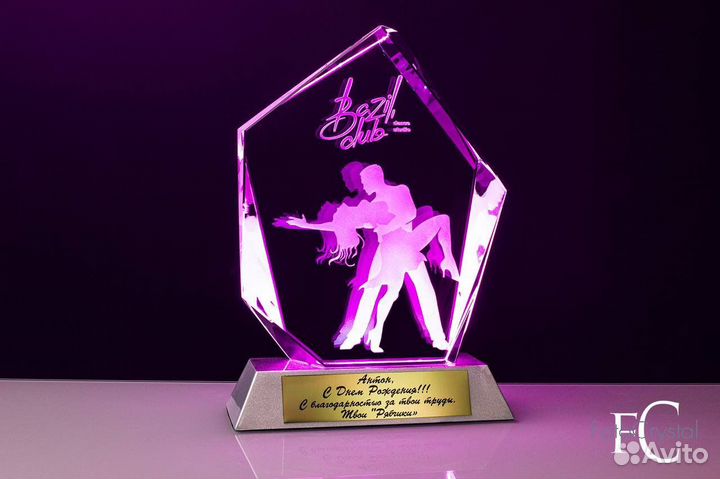 Подарки и сувениры с 3D гравировкой внутри стекла