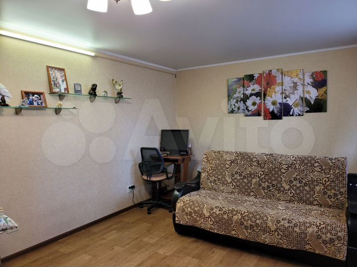 2-к. квартира, 64,3 м², 1/10 эт.
