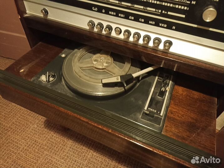 Радиола Романтика 105