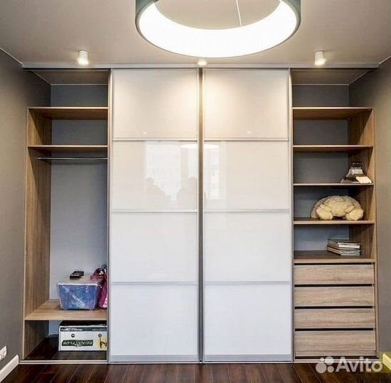 Угловой шкаф