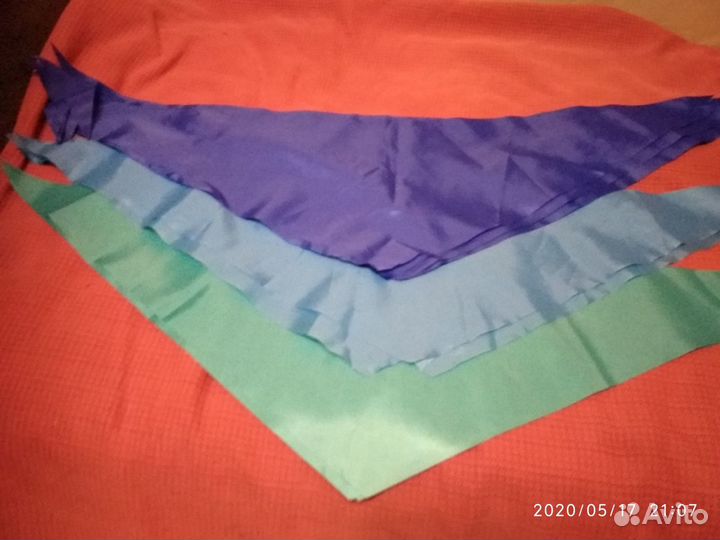 Пилотки и галстуки разные продажа