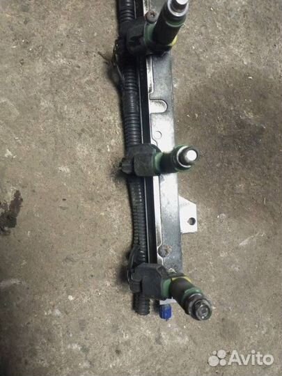 Топливная рейка Volvo V70 Se B5244S