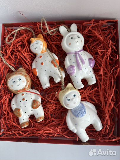 Новогодние игрушки